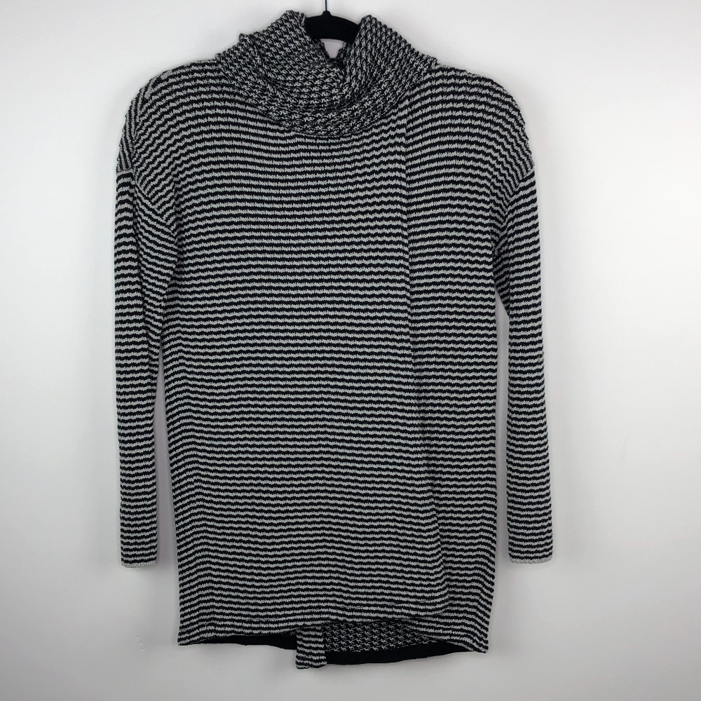 Cabi Fergie Split Turtleneck Sweater XL